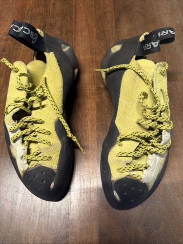 Scarpa climbing shoe - climbing, size